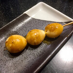 三酉屋 - うずら卵165円