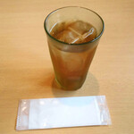 仙台牛たん けやき - 冷たいお茶 ＆ 手拭き