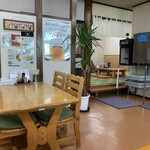 青竹手打ちラーメン 麺や 大山 - 開店と同時なら直ぐに席に着けます♪