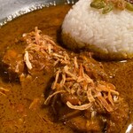 ほんやら洞 - スパイシィチキンカレー1000円