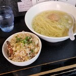 塩そば専門店 桑ばら - ニンニク大王