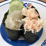 Muten Kura Zushi - ☆本ズワイガニフェア…特盛本ズワイガニ2種盛り¥220