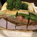 ニューアストリア - 