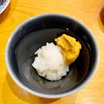 小判寿司 - 烏賊・シャリ・ウニ