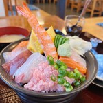 Izakaya Yuu - 海鮮丼（ランチ限定）