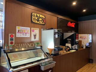 Yakiniku Waraouya - ドリンクバー&デザートコーナです