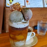 クリクリ - 焙じ茶とショコラパフェ¥1050
      ~2021.7.5