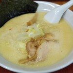 Ramen Isshin - 鶏白湯750円