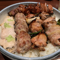 伊勢廣 京橋本店 - 5本丼　ご飯大盛り無料です。