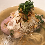 創作麺工房 鳴龍 - 塩拉麺　950円