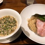 創作麺工房 鳴龍 - 醤油つけ麺　950円