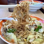 長崎ちゃんめん - 料理写真:長崎皿うどん 620円(税込682円)