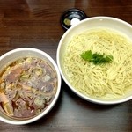 ごうかく - つけ麺（大）++半熟味玉（半玉）