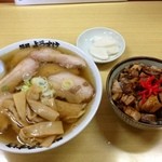 麺屋 ようすけ - チャーシューメン＆チャーシュー丼