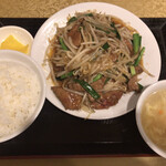 Keien - 日替わりランチ、B ニラレバ定食(780円)