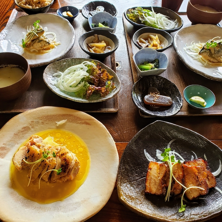 【閉店】褒美玄米専門店 稲妻家 - 妙見口/食堂 | 食べログ 褒美玄米専門店 稲妻家 (妙見口/食堂)