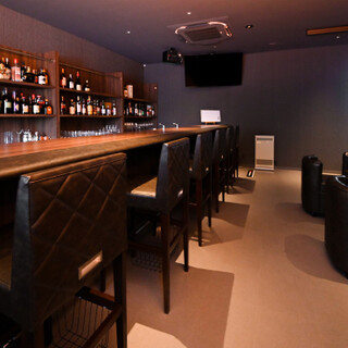 Enjoy a casual drink at this chic bar located in a residential area.