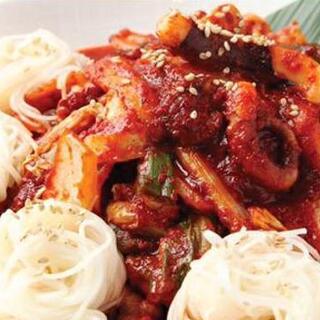 「タコ炒め」は旨味たっぷりの本場韓国の味わいが自慢です