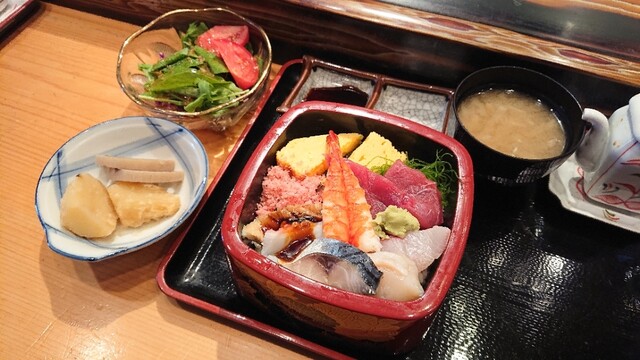 宝寿司の料理の写真