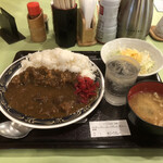 Yakiton Sakaba Kanda Torahachi - ランチ　牛スジビーフカレー690円