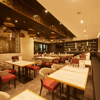 [Private company banquets are reserved for 80 people and up] Enjoy authentic Chinese food in a sophisticated space