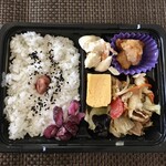 ミリオンショップ 江戸や - 肉野菜炒め弁当278円