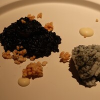 TexturA - イカと大葉に火を通したモノとイカ墨のパエリア【ESP】