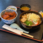 鶴岡屋 本店 - かつ丼 + 冷やしたぬき☆