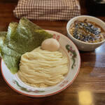 麺座 かたぶつ - 背脂生姜煮干つけ麺 味玉、海苔TP