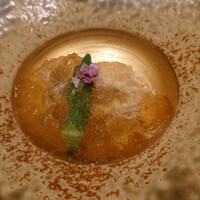 鮨 龍次郎 - 北韓道根室の毛蟹と焼き茄子、オクラ 土佐酢のジュレかけ