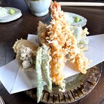 手打百藝 泰然 - 海老と野菜の天ぷら