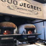 800° Degrees Neapolitan Pizzeria - 