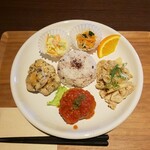 カフェ レコンフォール - 雑穀ご飯と5種のおかずランチ