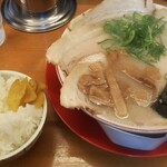 盛多や - ご飯とならべました