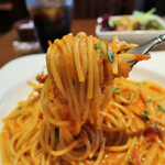 オステリア　リュカ - 渡り蟹とアメリケーヌソースのトマトクリームパスタ