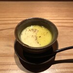 とり茶太郎 - 茶碗蒸し（空豆 + フルーツトマト + ラクレットチーズ） + ネパール産 胡椒
