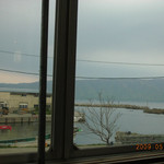 ダイマル大谷会館 - 目の前が寿都漁港ちゅう海鮮キングなシュチュ！！景色はそうでもないですがグルメ魂にはタマランコ！