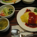 ダイマル大谷会館 - この見た目どこんでもちゅうカップスープ！鶏がらの素晴らしい出汁に舌もビックラコ！めちゃうまぁ～♪