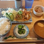 肉豆冨とレモンサワー 大衆食堂 安べゑ - 生姜焼き定食¥768-