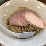 Trigo - 麺と豚と鶏のチャーシュー