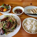 中華蕎麦 みやま - レバーまみれ定食(º ﾛ º๑)!!