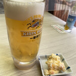 あぺたいと - キリン一番搾り中ジョッキ480円　お通し