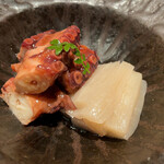 丿貫 - 丿貫(蛸柔らか煮とずいきの焚合わせ)