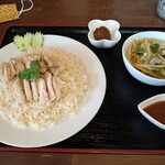 タイ料理 メーパオ - Bランチ　カオマンガイとクェティオ　880円