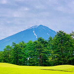 Fujizakura Kantorikurabu - ◎名門ゴルフ場『富士桜カントリー倶楽部』。富士山を眺めながらプレーができる。