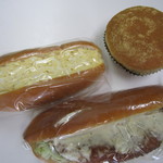 左:タマゴパン　右:きな粉パン　下:フィッシュフライ