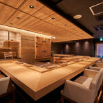 鮓 みずき - ゆったりとしたカップルシートを採用