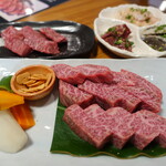 炭火焼肉たけさん亭 - 特上3種盛り