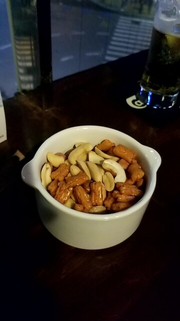 Beer Pong Bar GROVE Kanda Sanefu Ten