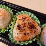 COCOTOMA CAFE - 焼鮭たぬき 120円